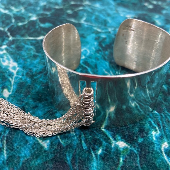 Sterling silver broad bangle - Picture 4 of 8